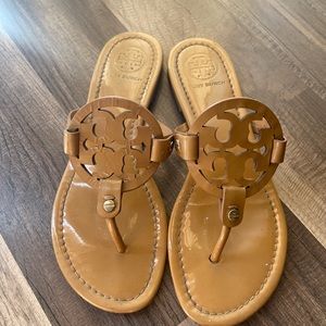 Tory Burch miller patent sandal size 7